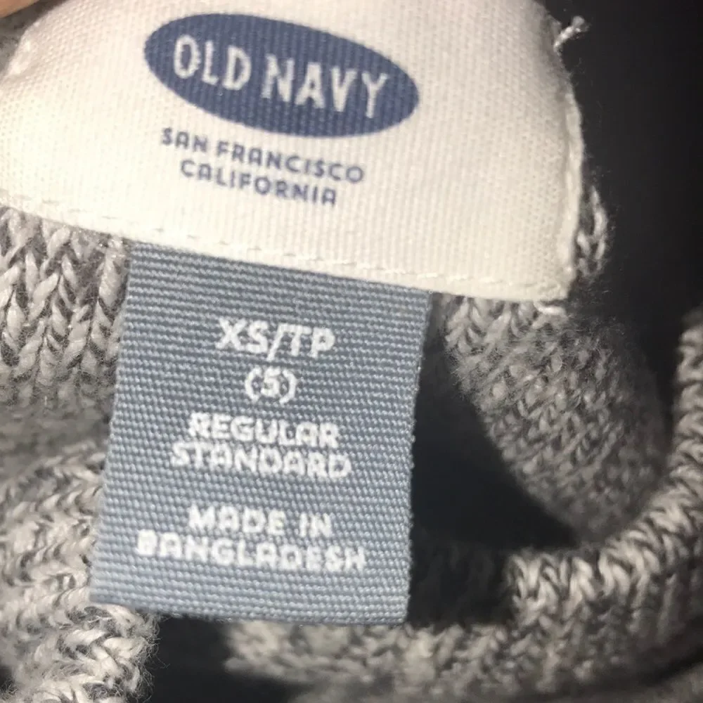 Old Navy Size 5 Pullover Sweater Gray White